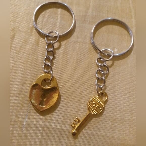 COPY- Key chain lot - Picture 7 of 15